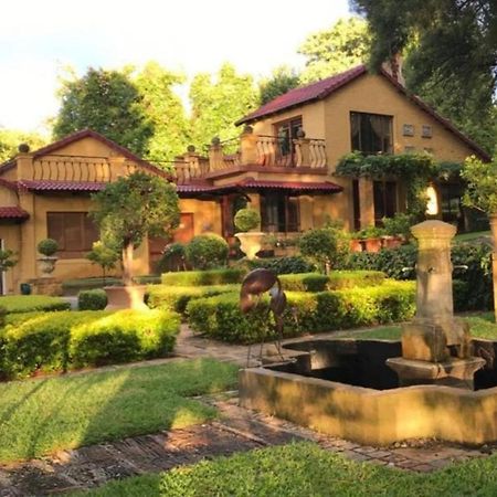 ניוקאסל The Tuscan Garden מראה חיצוני תמונה